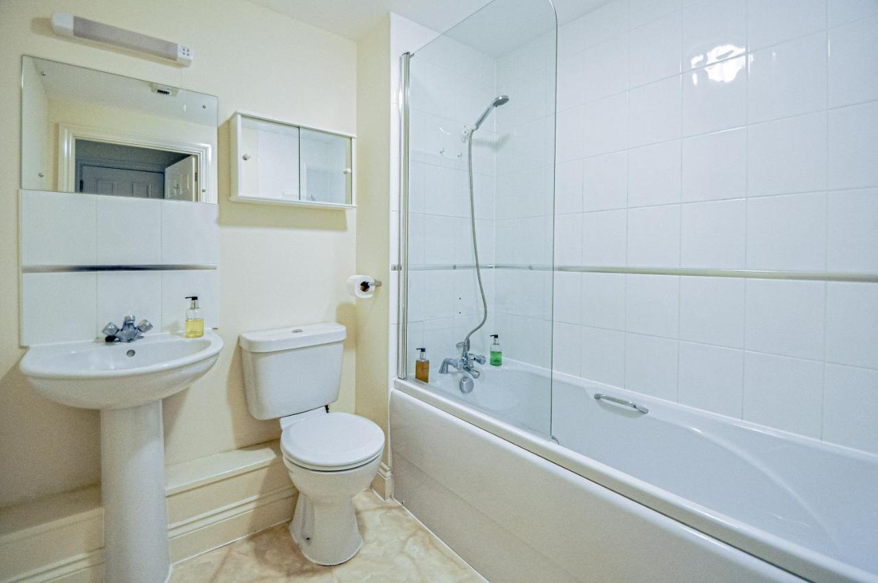 Kings Quarter - Four Bed Apartment - #0202 Maidenhead Buitenkant foto
