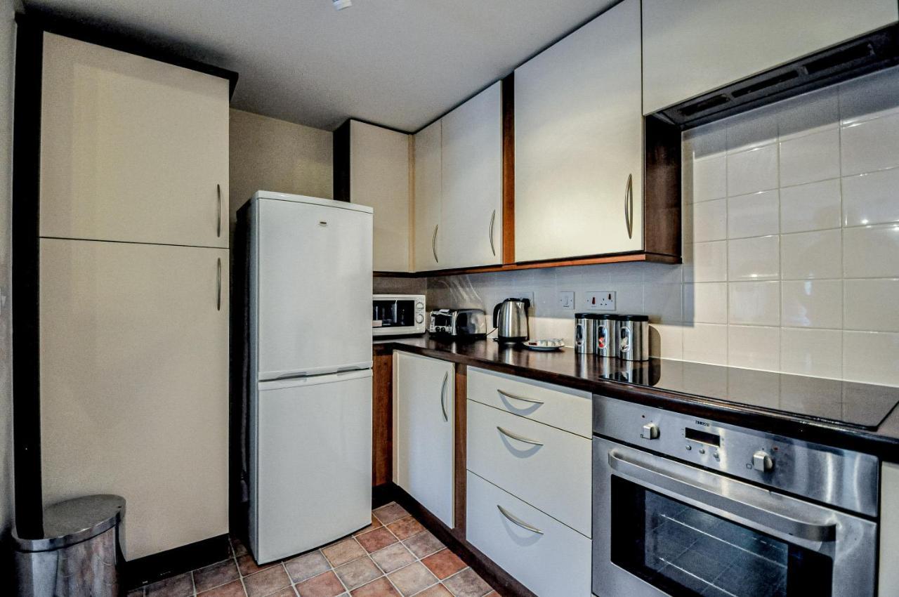 Kings Quarter - Four Bed Apartment - #0202 Maidenhead Buitenkant foto