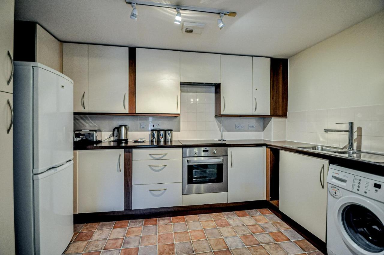 Kings Quarter - Four Bed Apartment - #0202 Maidenhead Buitenkant foto