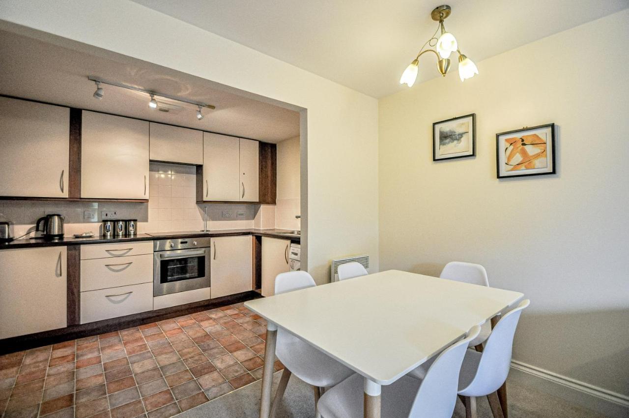 Kings Quarter - Four Bed Apartment - #0202 Maidenhead Buitenkant foto