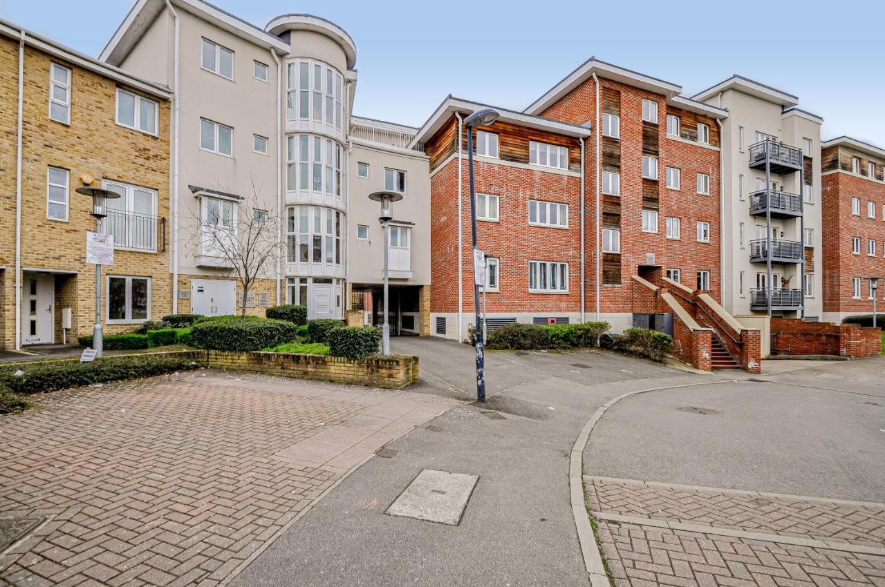 Kings Quarter - Four Bed Apartment - #0202 Maidenhead Buitenkant foto